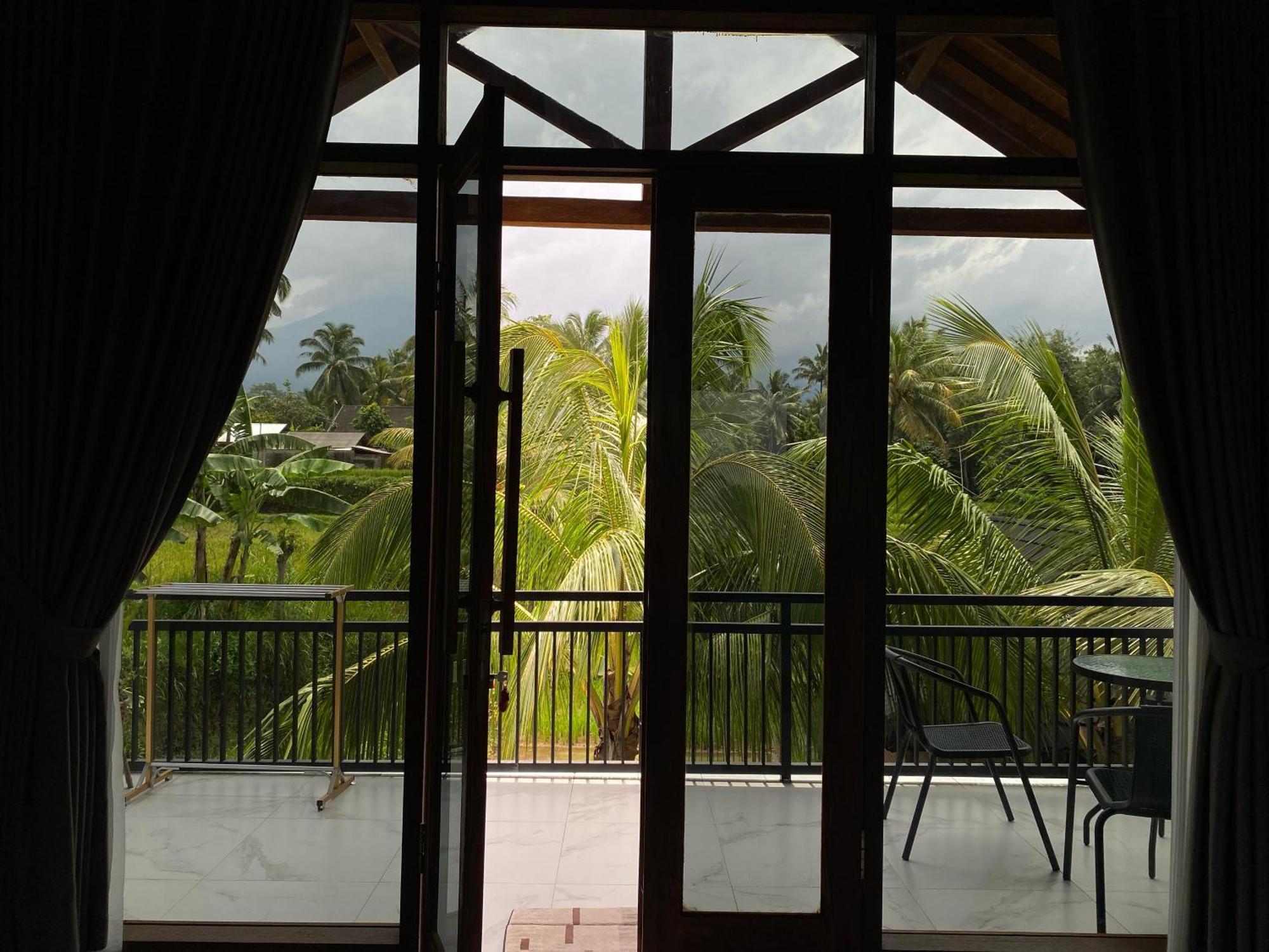 Dira Bungalows Tetebatu Phòng bức ảnh
